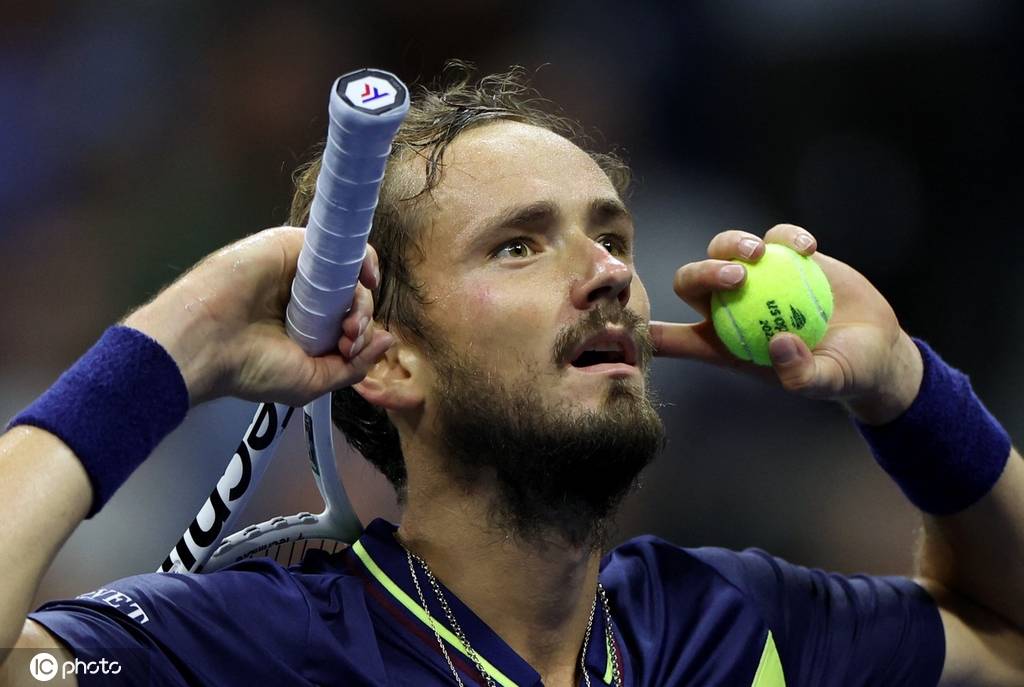 全民参与的 全民参与的