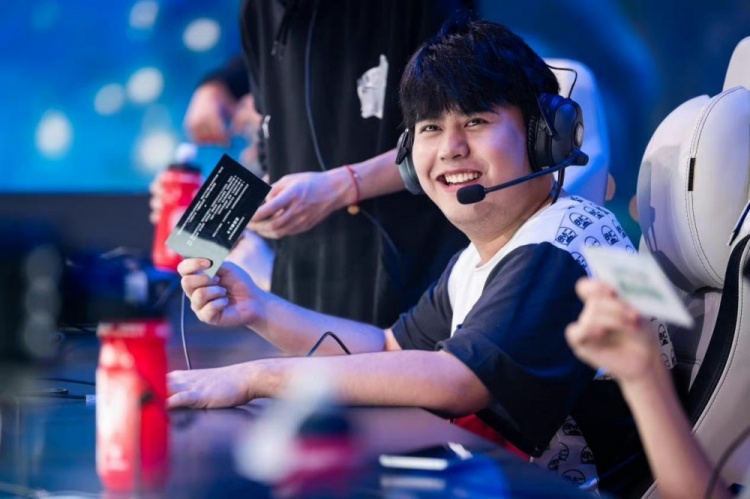 更是在快速 更是在快速