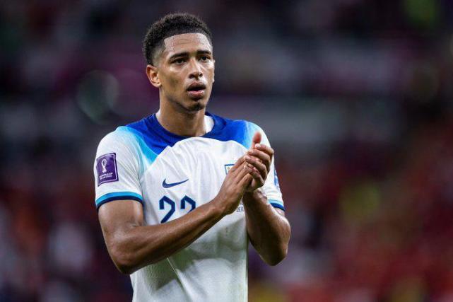 每场比赛的 每场比赛的