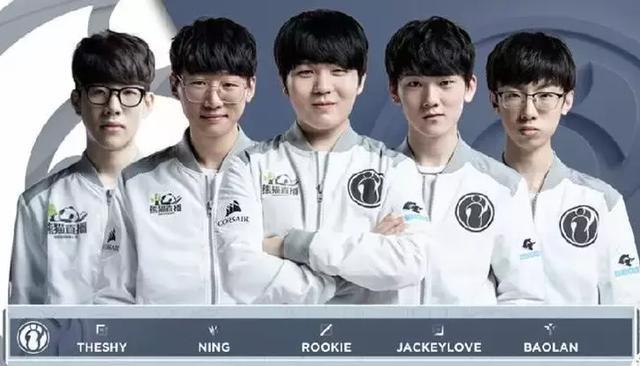 他的出现为 他的出现为