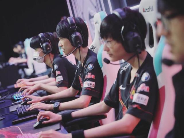 辛勤努力和 辛勤努力和