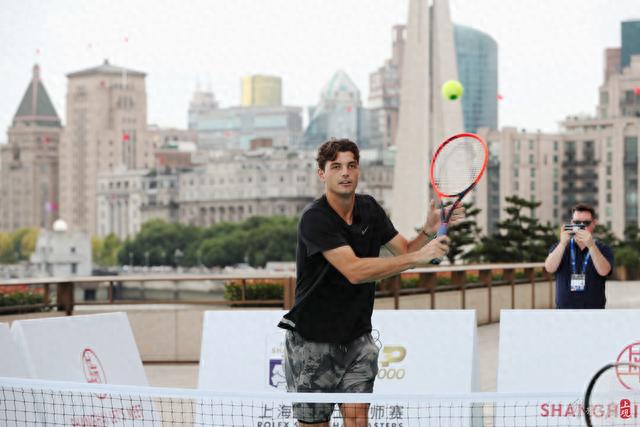 前场找到一 前场找到一