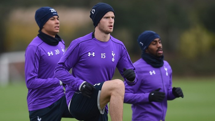 谁就更接近 谁就更接近